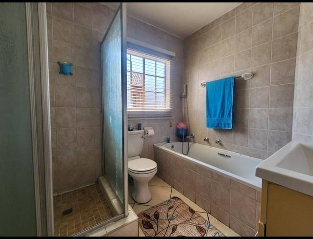 2 BEDROOM TOWNHOUSE FOR SALE IN SOUTH CREST